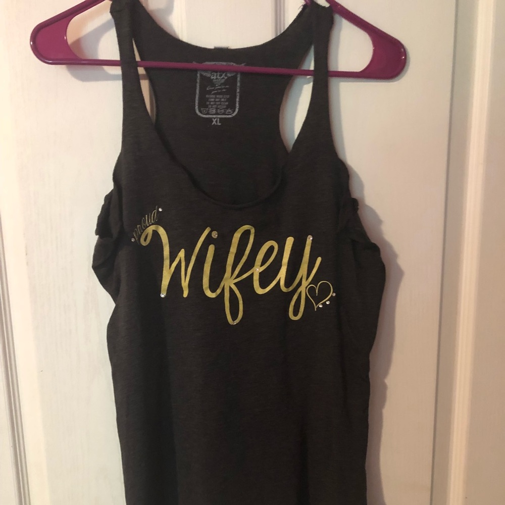 BNWT- Proud Wifey Tank